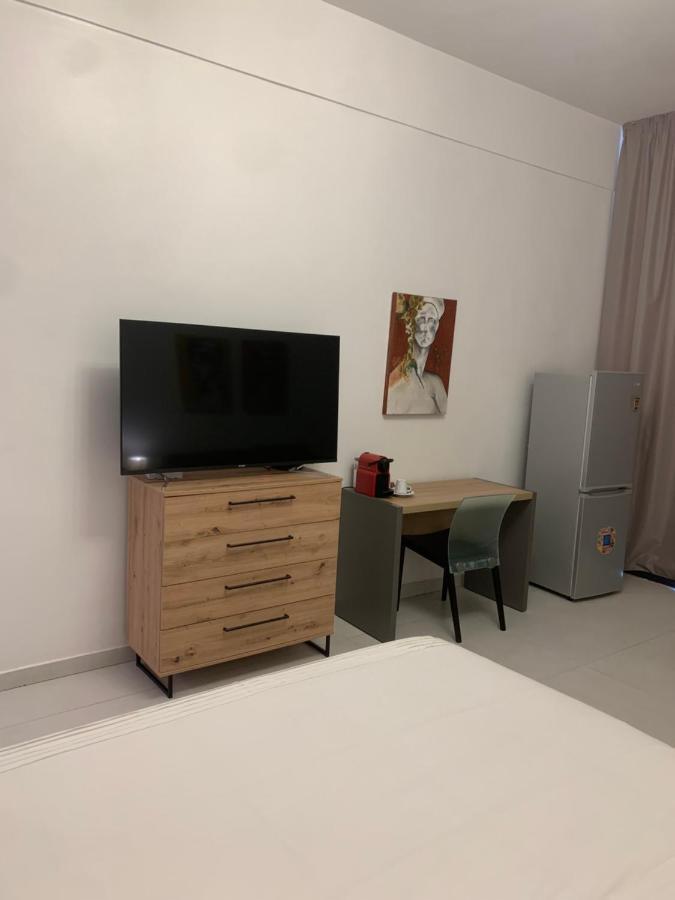 CHEZ RIMA // Studio très chaleureux F1 // Très bien situé Dakar Extérieur photo